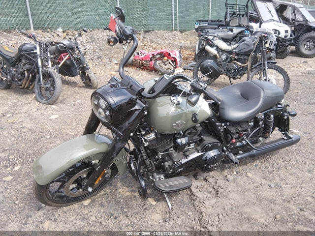1HD1KVP14MB661825 Harley-Davidson FLHRXS