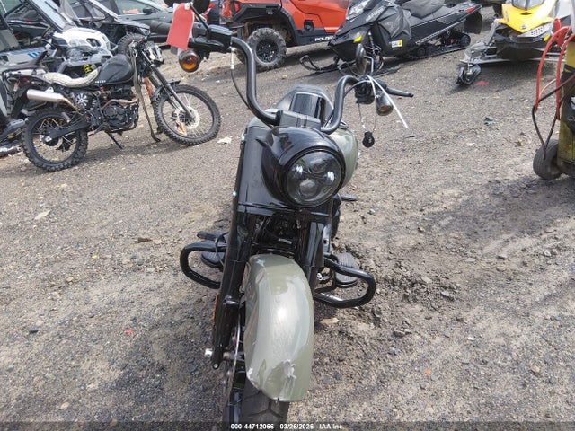 1HD1KVP14MB661825 Harley-Davidson FLHRXS