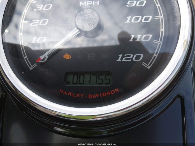 1HD1KVP14MB661825 Harley-Davidson FLHRXS
