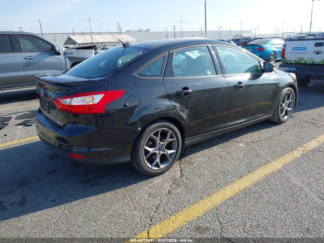 Ford FOCUS SE 2014 1FADP3F2XEL439628 Image 4