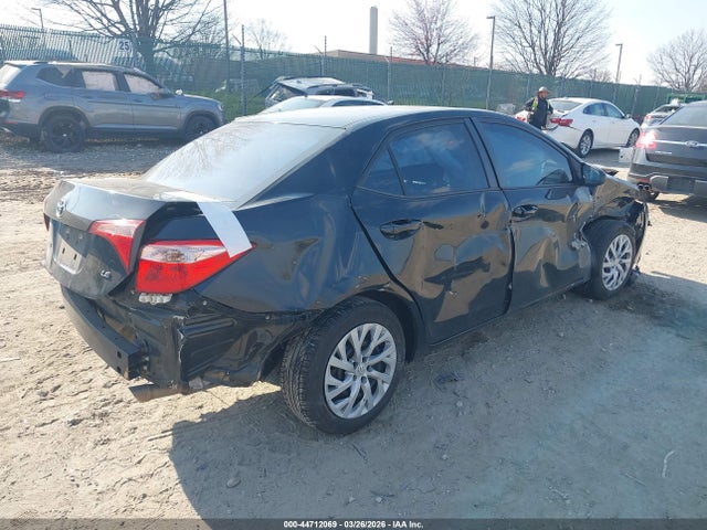 5YFBURHE5HP729517 Toyota COROLLA LE