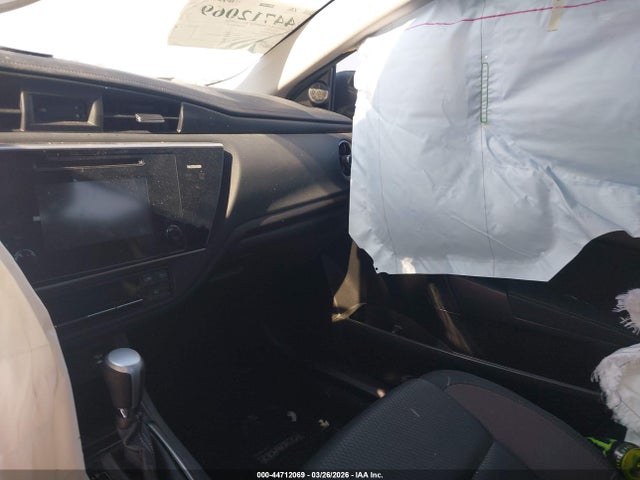 5YFBURHE5HP729517 Toyota COROLLA LE
