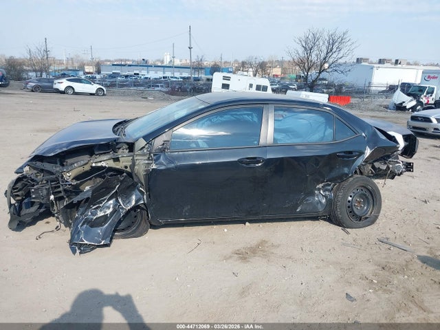 5YFBURHE5HP729517 Toyota COROLLA LE