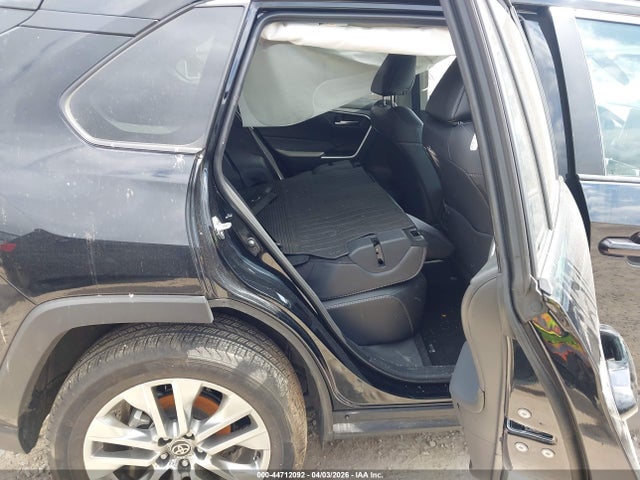 2025 Toyota Rav4 Xle Premium მანქანა იყიდება აუქციონზე, vin: 2T3A1RFV6SC552997, აუქციონის ნომერი: 44712092