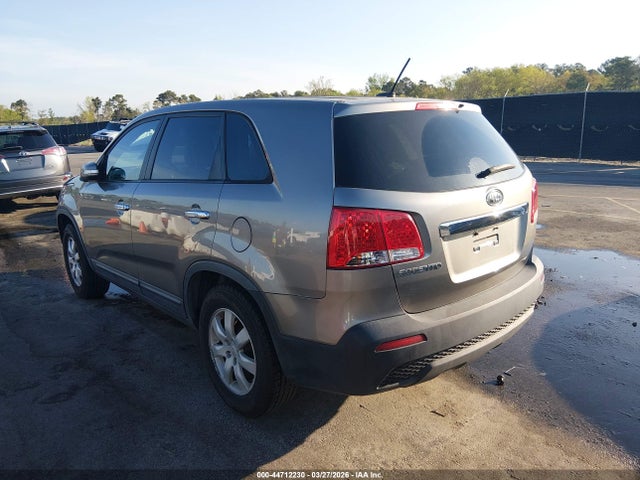 44712230 :رقم المزاد ، 5XYKT3A15BG049426 vin ، 2011 Kia Sorento Lx مزاد بيع