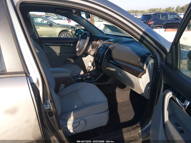 44712230 :رقم المزاد ، 5XYKT3A15BG049426 vin ، 2011 Kia Sorento Lx مزاد بيع