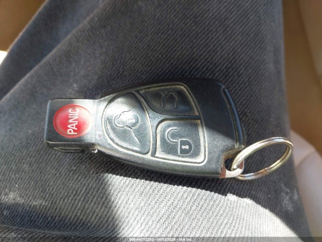 2001 Mercedes-benz E 320 მანქანა იყიდება აუქციონზე, vin: WDBJF65J51B213473, აუქციონის ნომერი: 44712250