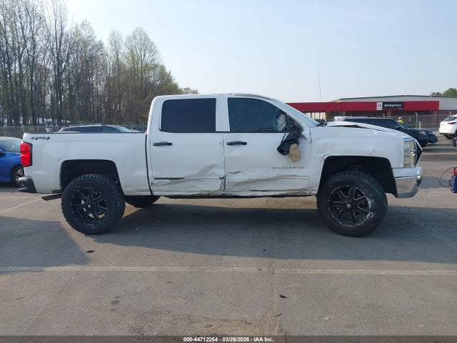 44712254 :رقم المزاد ، 3GCUKREH1FG211596 vin ، 2015 Chevrolet Silverado 1500 1lt مزاد بيع