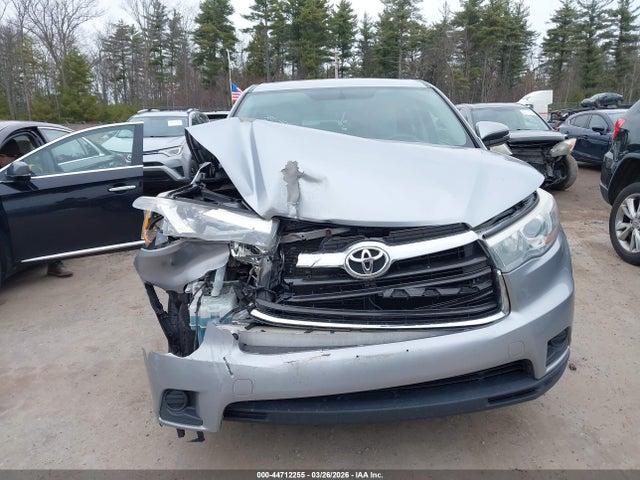 Toyota Highlander Le V6 2015 5TDBKRFH3FS073695 Image 13