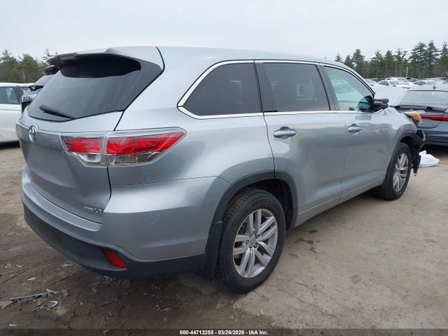 Toyota Highlander Le V6 2015 5TDBKRFH3FS073695 Image 4