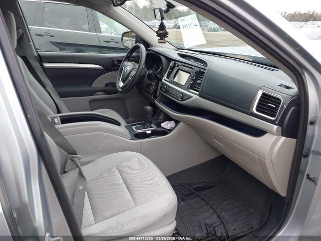 Toyota Highlander Le V6 2015 5TDBKRFH3FS073695 Image 5