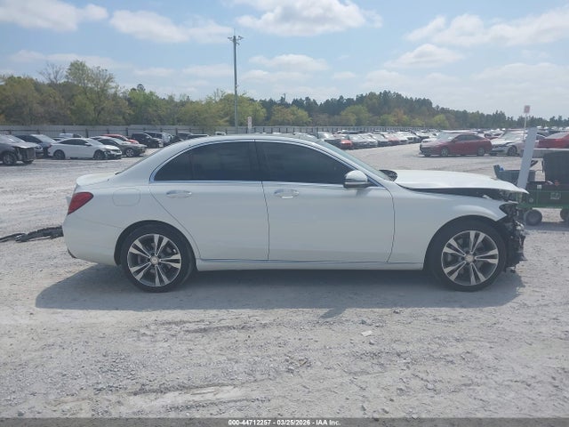 Продаж на аукціоні авто 2016 Mercedes-benz C 300 4matic, vin: 55SWF4KB6GU137453, номер лоту: 44712257