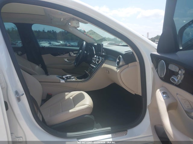 Продаж на аукціоні авто 2016 Mercedes-benz C 300 4matic, vin: 55SWF4KB6GU137453, номер лоту: 44712257