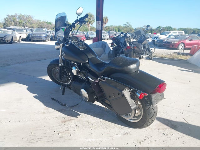 2011 HARLEY-DAVIDSON FXDF 1HD1GY418BC304646 Photo 2