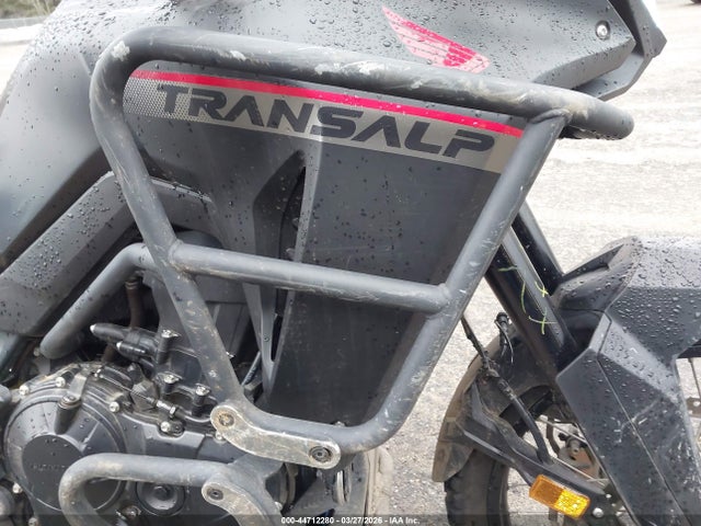 JH2RD1614RK102444 Honda Xl750