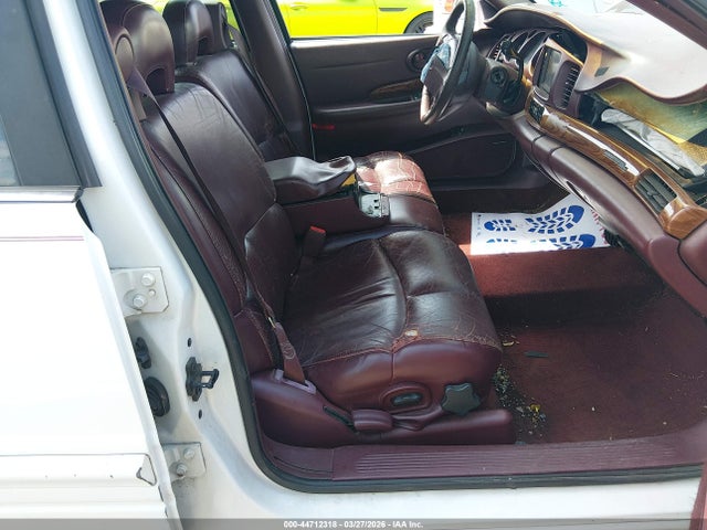 44712318 :رقم المزاد ، 1G4HP54K8YU273730 vin ، 2000 Buick Lesabre Custom مزاد بيع