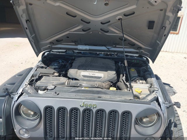 1C4BJWDGXHL561087 Jeep Wrangler Unlimited Sport 4x4