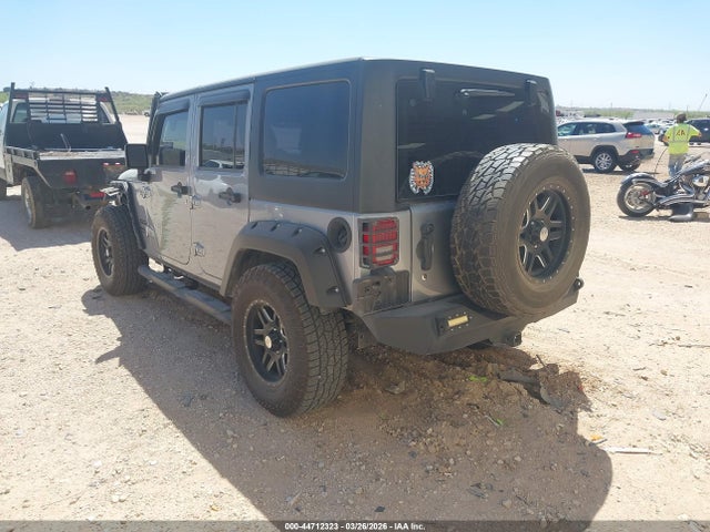 1C4BJWDGXHL561087 Jeep Wrangler Unlimited Sport 4x4