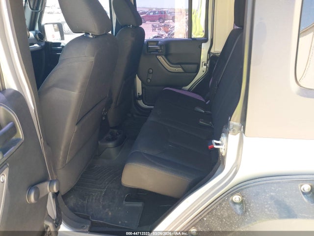 1C4BJWDGXHL561087 Jeep Wrangler Unlimited Sport 4x4