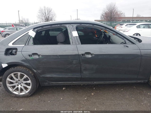 2020 Audi A4 Premium 40 Tfsi Front-wheel Drive S Tronic მანქანა იყიდება აუქციონზე, vin: WAUGMAF47LN012346, აუქციონის ნომერი: 44712378