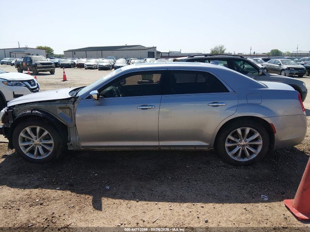 Продажа на аукционе авто 2015 Chrysler 300c Awd, vin: 2C3CCAKG6FH808544, номер лота: 44712396