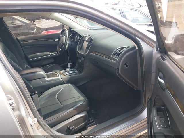 Продажа на аукционе авто 2015 Chrysler 300c Awd, vin: 2C3CCAKG6FH808544, номер лота: 44712396