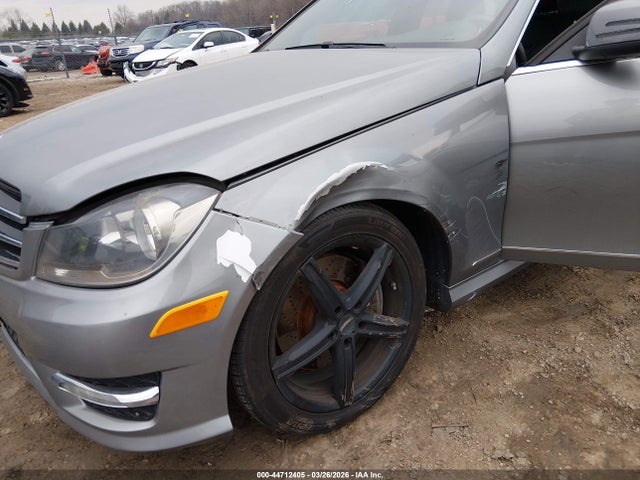 Aukcja sprzedaży 2014 Mercedes-benz C 300 Sport 4matic, vin: WDDGF8AB1ER324630, numer aukcji: 44712405