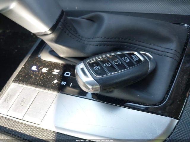 KMHLM4AG0PU576447 Hyundai ELANTRA SEL