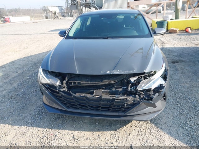 KMHLM4AG0PU576447 Hyundai ELANTRA SEL