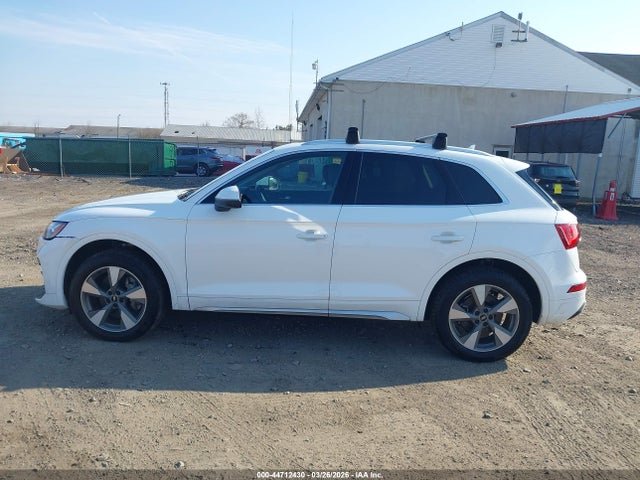 Продаж на аукціоні авто 2022 Audi Q5 Premium Plus 40 Tfsi Quattro S Tronic, vin: WA1BBAFY6N2086040, номер лоту: 44712430
