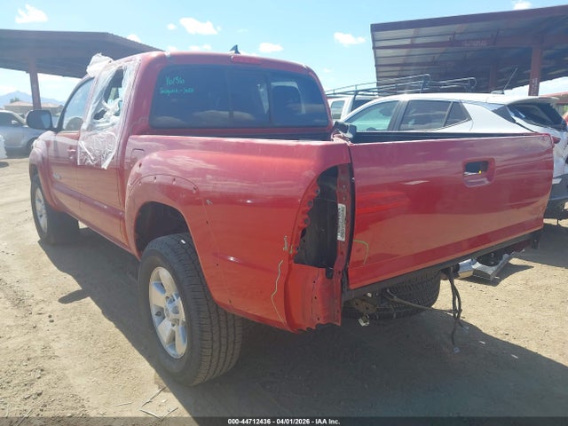 Toyota Tacoma Base V6 2015 3TMLU4EN5FM180000 Image 3