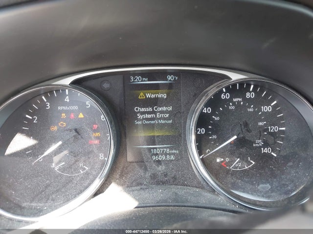 2016 Nissan Rogue Sl მანქანა იყიდება აუქციონზე, vin: 5N1AT2MT4GC775417, აუქციონის ნომერი: 44712450