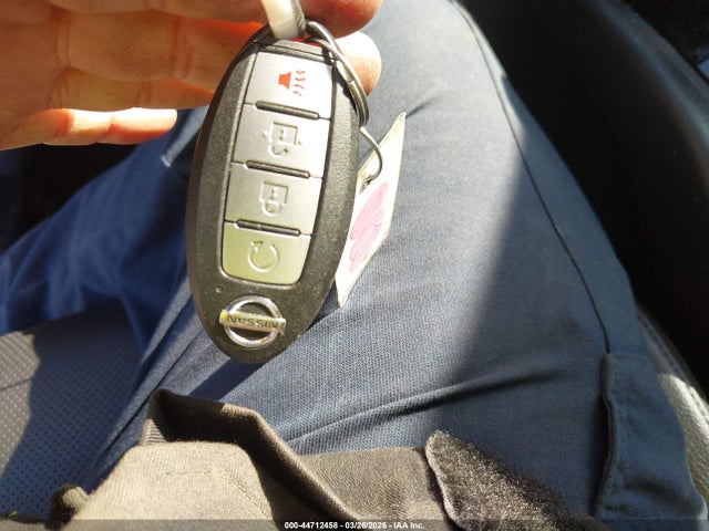 2022 Nissan Rogue Sport Sl Awd Xtronic Cvt მანქანა იყიდება აუქციონზე, vin: JN1BJ1CW7NW498653, აუქციონის ნომერი: 44712458