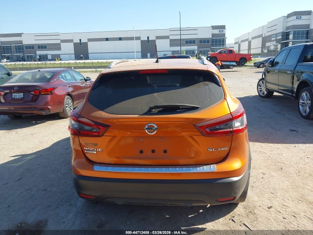 2022 Nissan Rogue Sport Sl Awd Xtronic Cvt მანქანა იყიდება აუქციონზე, vin: JN1BJ1CW7NW498653, აუქციონის ნომერი: 44712458