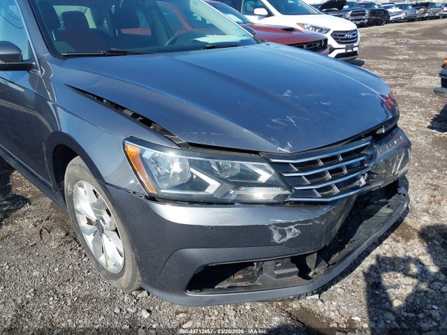 Aukcja sprzedaży 2016 Volkswagen Passat 1.8t S, vin: 1VWAT7A32GC023637, numer aukcji: 44712467