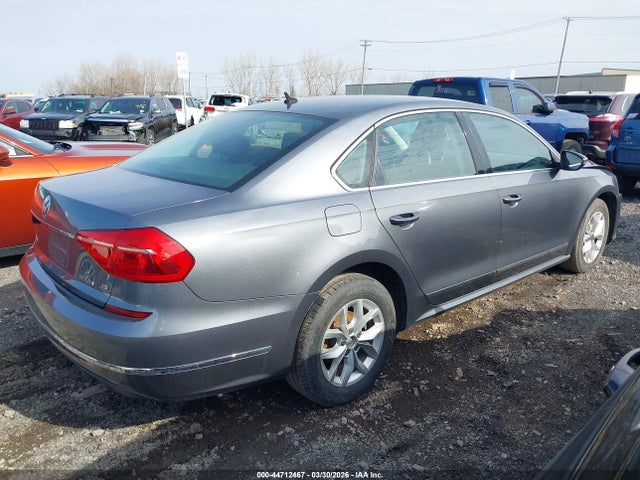 Aukcja sprzedaży 2016 Volkswagen Passat 1.8t S, vin: 1VWAT7A32GC023637, numer aukcji: 44712467