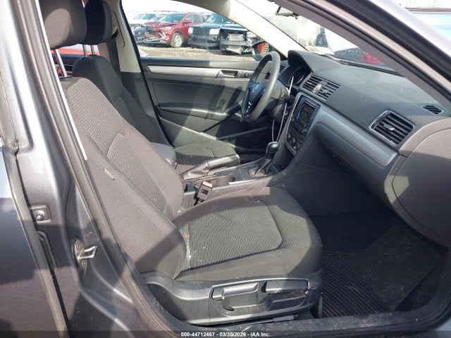 Aukcja sprzedaży 2016 Volkswagen Passat 1.8t S, vin: 1VWAT7A32GC023637, numer aukcji: 44712467