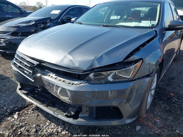 Aukcja sprzedaży 2016 Volkswagen Passat 1.8t S, vin: 1VWAT7A32GC023637, numer aukcji: 44712467