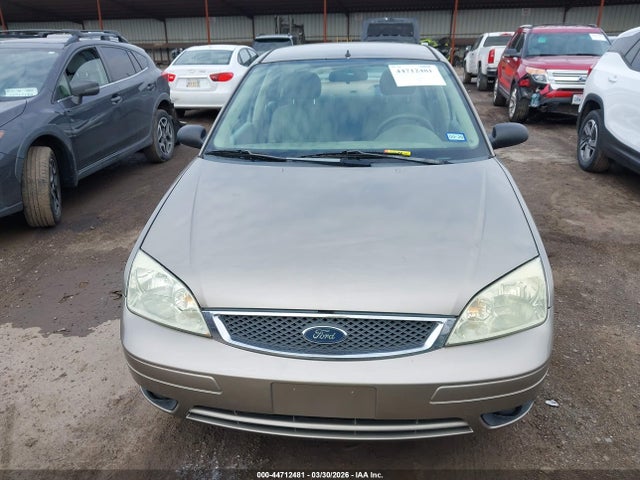 2005 FORD FOCUS 1FAFP34N15W262326 Photo 5
