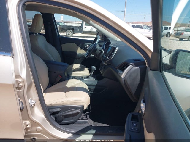 2015 Jeep Cherokee Limited მანქანა იყიდება აუქციონზე, vin: 1C4PJLDB4FW722277, აუქციონის ნომერი: 44712492