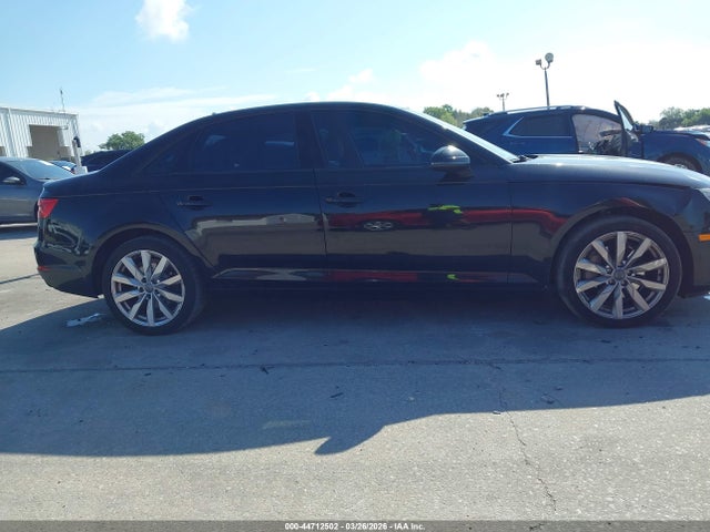 2017 Audi A4 2.0t Premium მანქანა იყიდება აუქციონზე, vin: WAUGNAF4XHN004505, აუქციონის ნომერი: 44712502