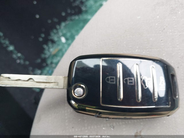 5XYPG4A3XKG477140 KIA Sorento 2.4l Lx