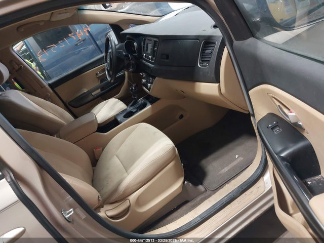 44712513 :رقم المزاد ، KNDMB5C1XG6183699 vin ، 2016 Kia Sedona Lx مزاد بيع
