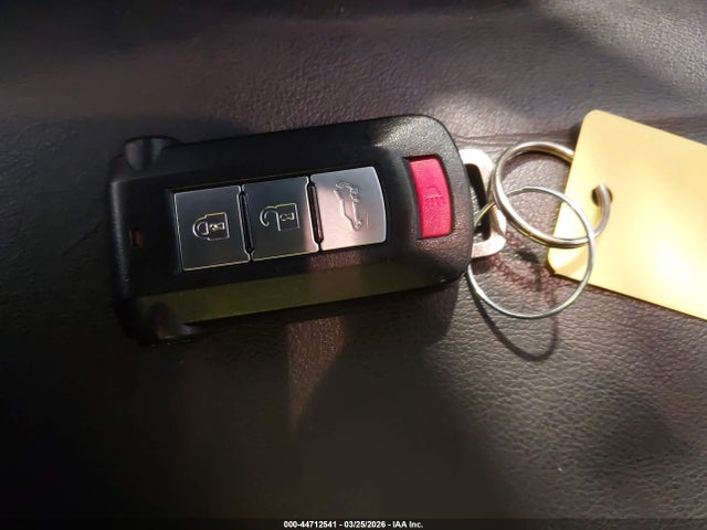 2018 MITSUBISHI OUTLANDER PHEV JA4J24A55JZ071749 Photo 10