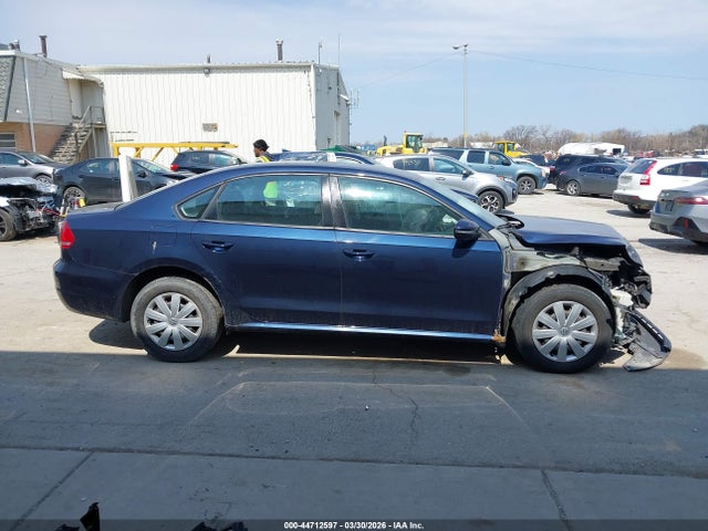 Продажа на аукционе авто 2012 Volkswagen Passat 2.5l S, vin: 1VWAP7A30CC044176, номер лота: 44712597