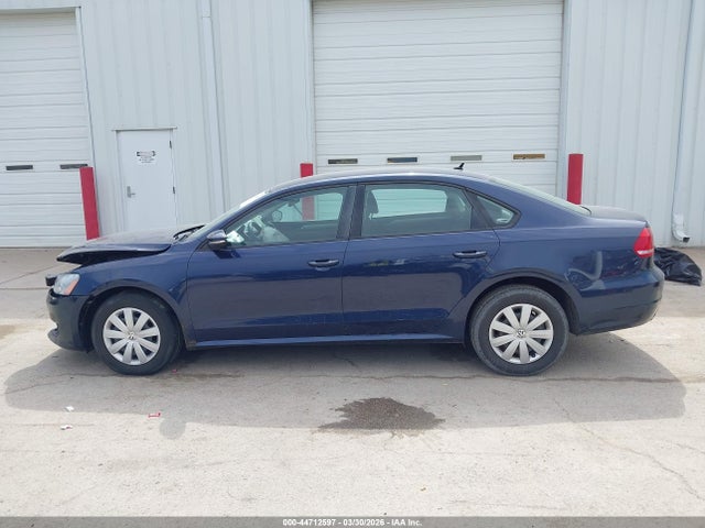 Продажа на аукционе авто 2012 Volkswagen Passat 2.5l S, vin: 1VWAP7A30CC044176, номер лота: 44712597