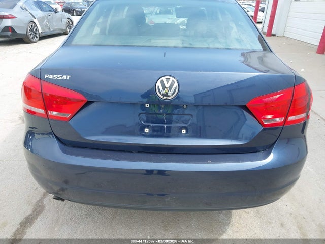 Продажа на аукционе авто 2012 Volkswagen Passat 2.5l S, vin: 1VWAP7A30CC044176, номер лота: 44712597