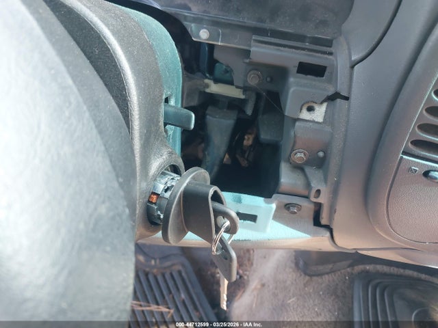 44712599 :رقم المزاد ، 1FTDX1768VKB25398 vin ، 1997 Ford F-150 Lariat/standard/xl/xlt مزاد بيع