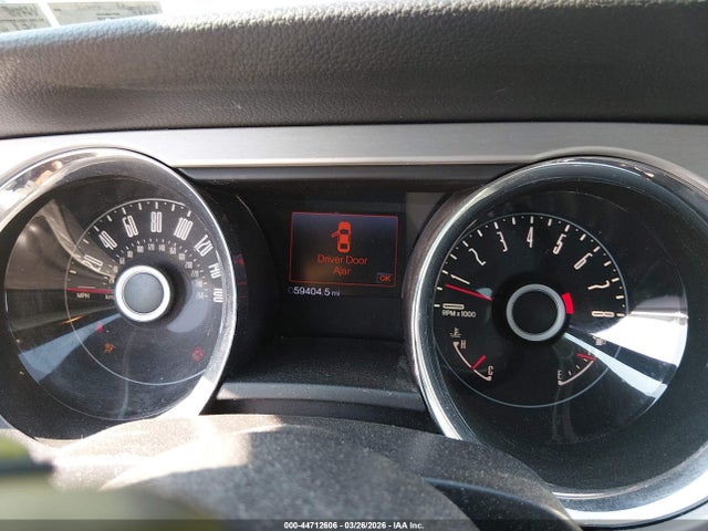 1ZVBP8AMXE5202713 Ford Mustang V6 Premium