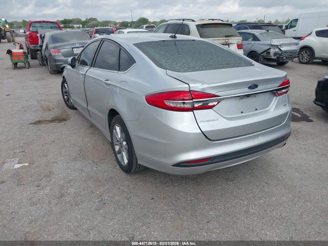 2017 FORD FUSION 3FA6P0H75HR408549 Photo 2